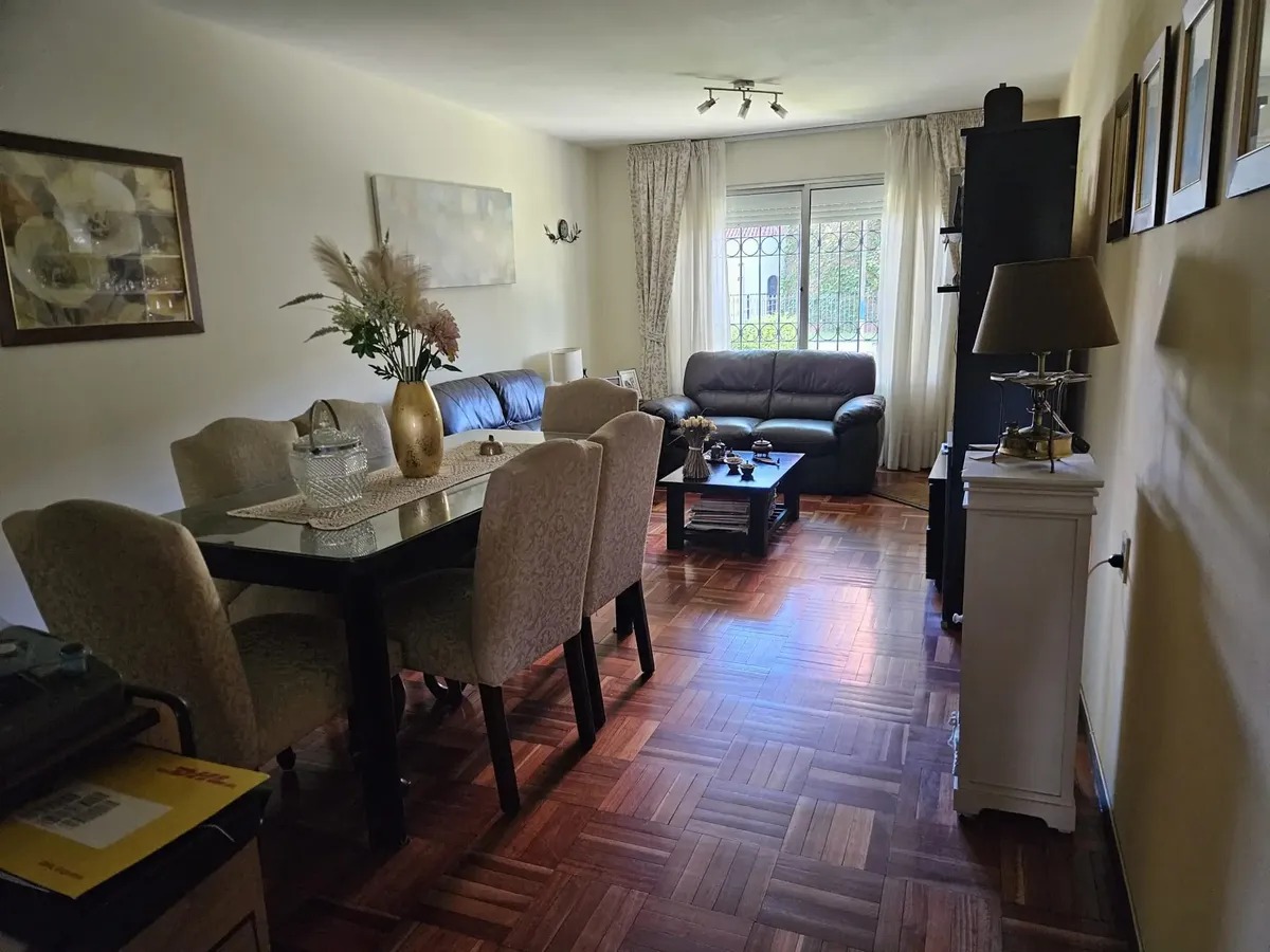 Casa apartamento en Malvin Sur de 4 Dormitorios